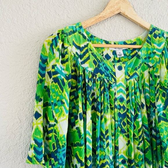 Go Softly Vibrant Green Button From Patio House Dress - Picture 9 of 15